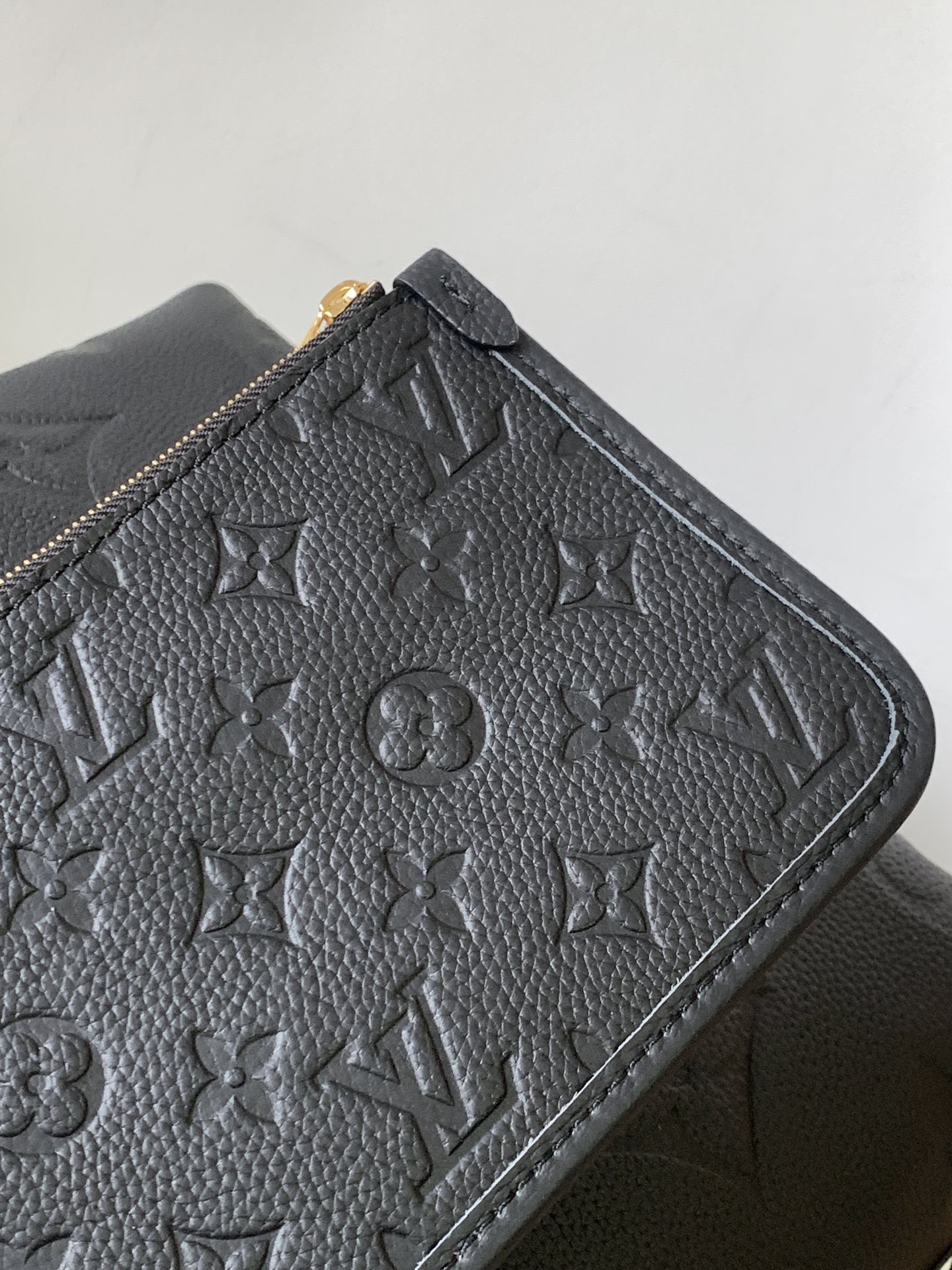 LV CarryAll PM Monogram Empreinte Leather Women Handbag 10A Mirror Version - Image 16