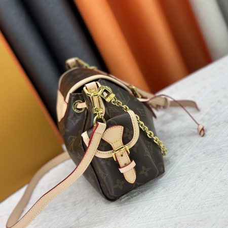 LV Handbags houlder Bags - Image 3