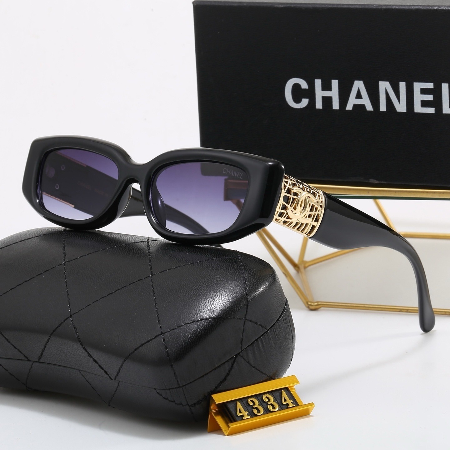 Chanel Fashionable Sunglasses - Image 6
