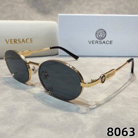Versace Fashionable Sunglasses - Image 4
