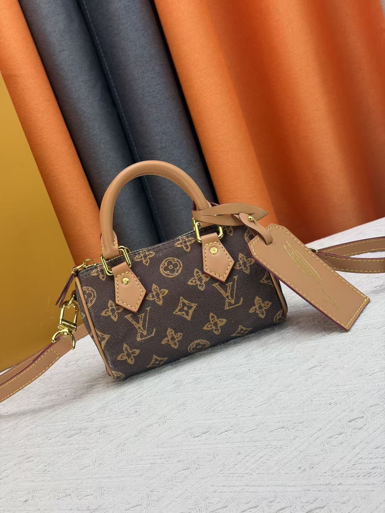 LV Speedy 16 Handbag - Image 1