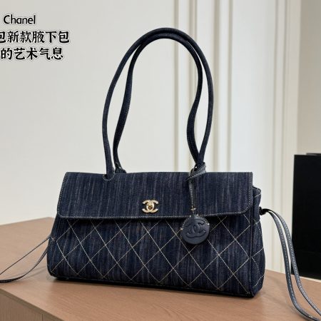 Chanel Denim Underarm Bag - Image 6