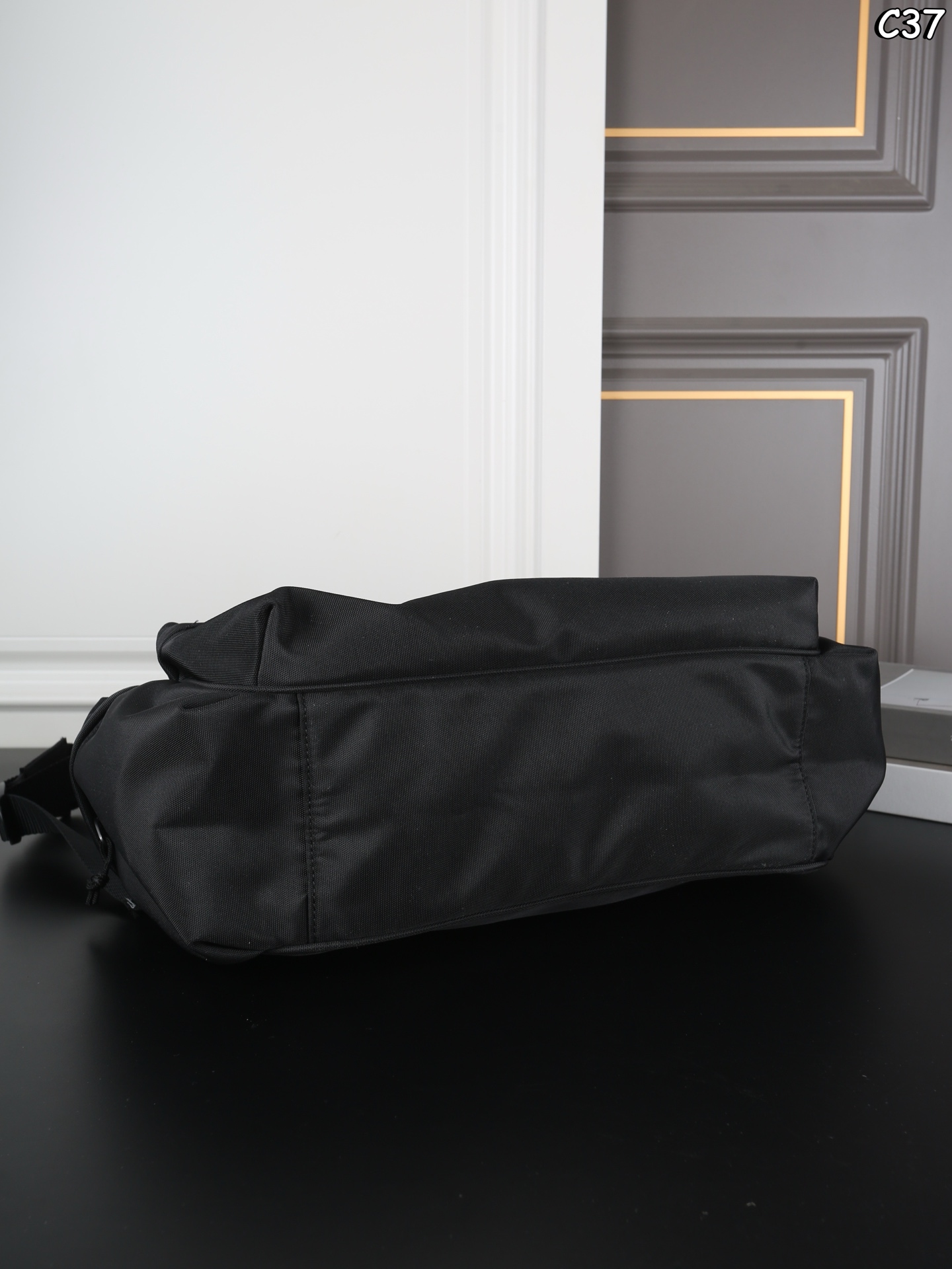 Balenciaga Explorer Multipocket Weekender Medium Bag - Image 5