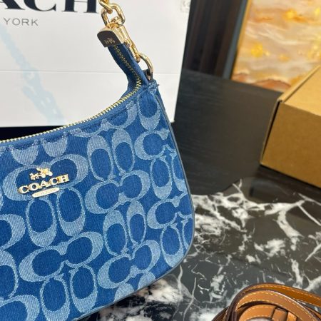 Coach Mini Bucket Bag - Image 3