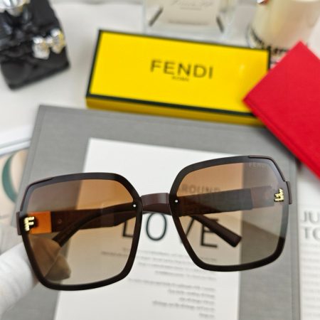 Fendi Polaroid Resin Polarized Sunglasses - Image 2