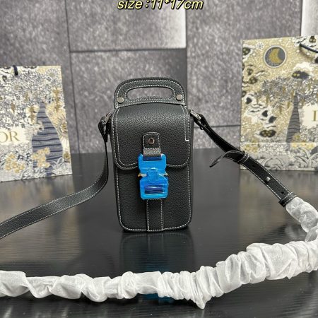 Dior Oblique GrainedCalfskin Vertical Saddle Bag - Image 3