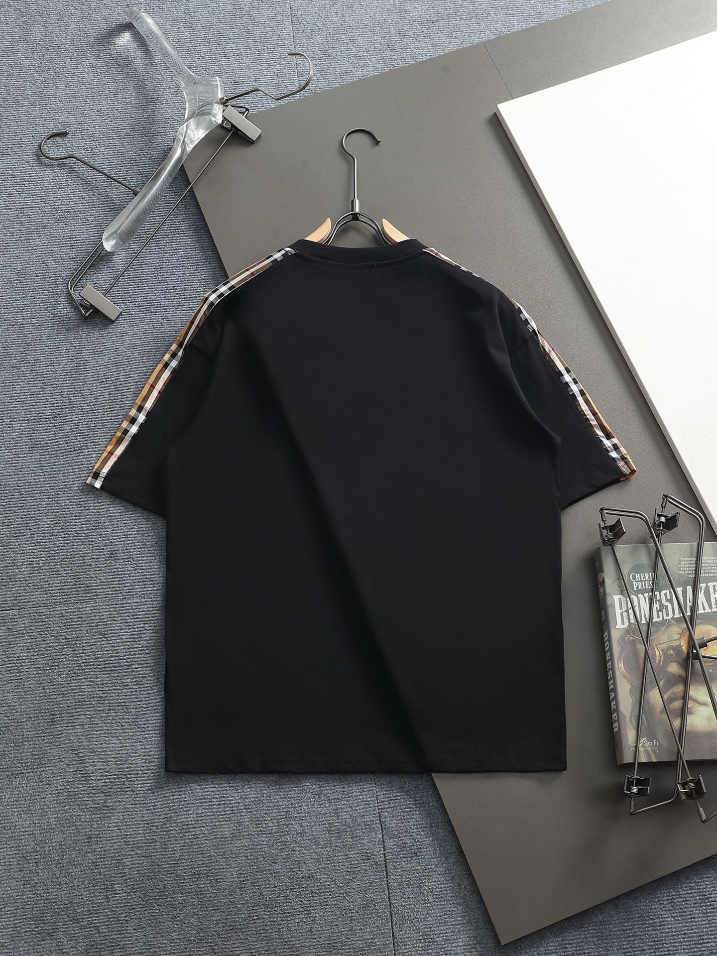 Burberry T-Shirt - Image 1