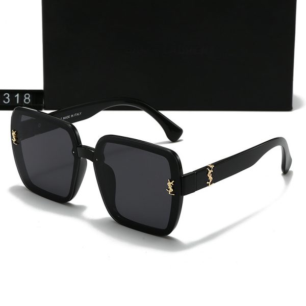 Saint Laurent Fashionable Sunglasses