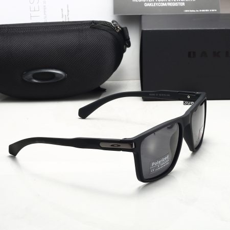 Oakley Fashionable Sunglasses - Image 8