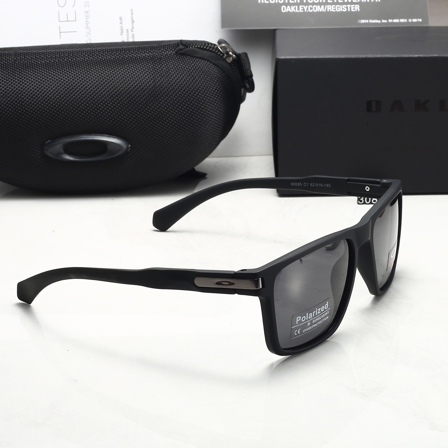 Oakley Fashionable Sunglasses - Image 8