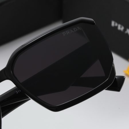Prada Fashionable Sunglasses - Image 9