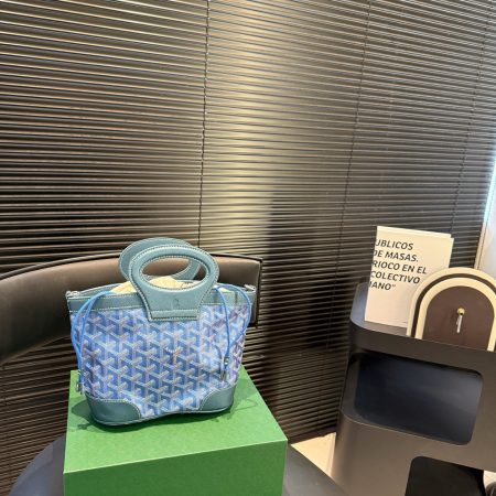 Goyard Mini Beluga Bucket Bag - Image 5