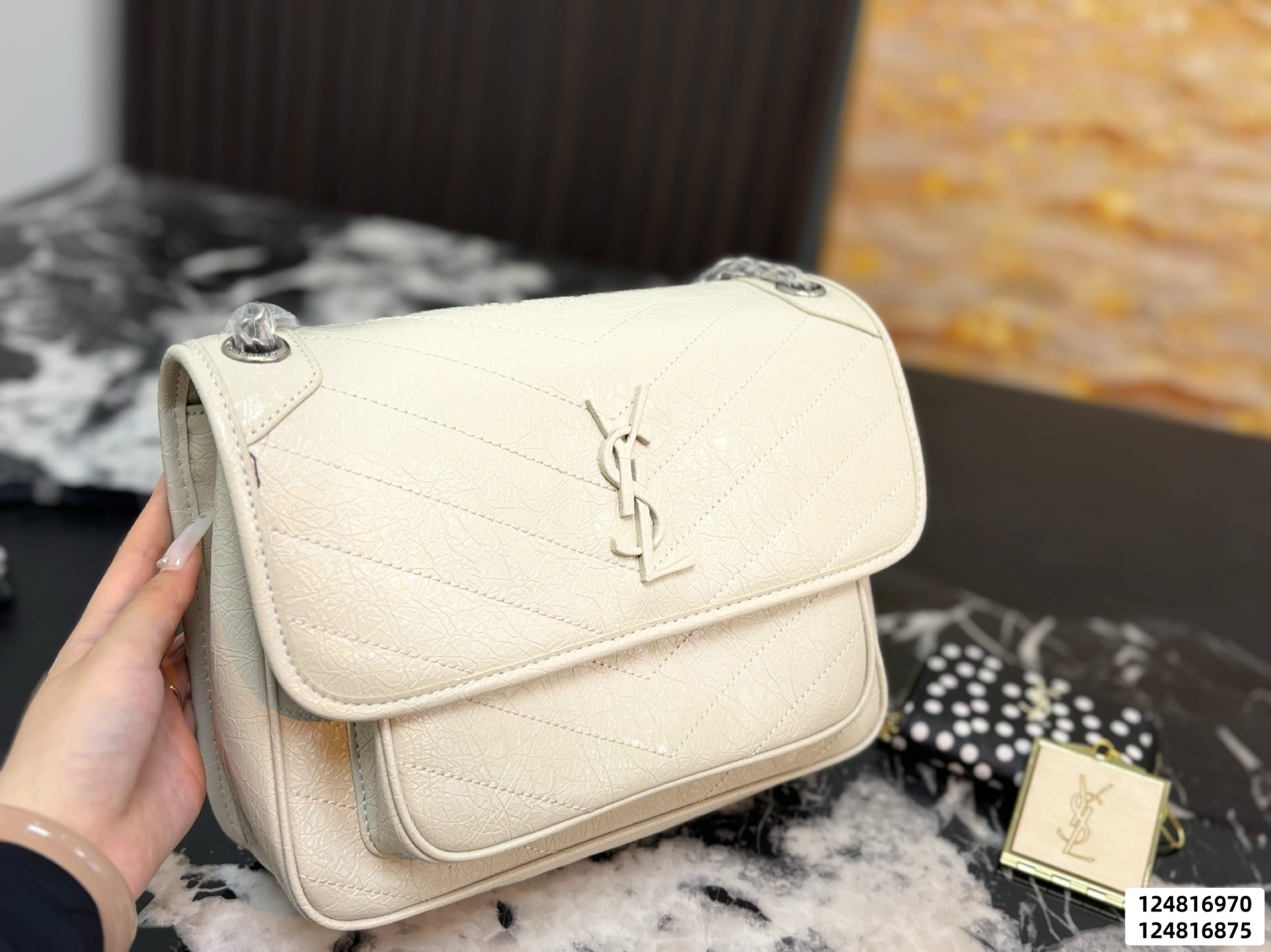 YSL Niki Messenger Bag - Image 4