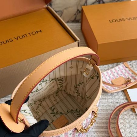 LV Allinbb Bucket Bag - Image 8