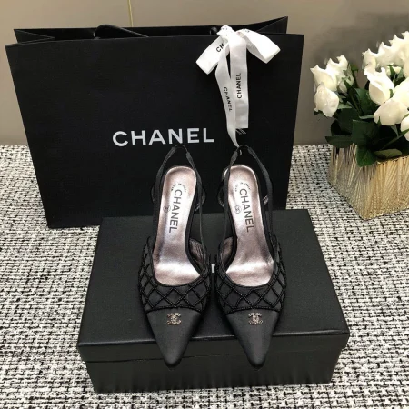 Chanel Vintage Double C Pointed Toe Heels - Image 4