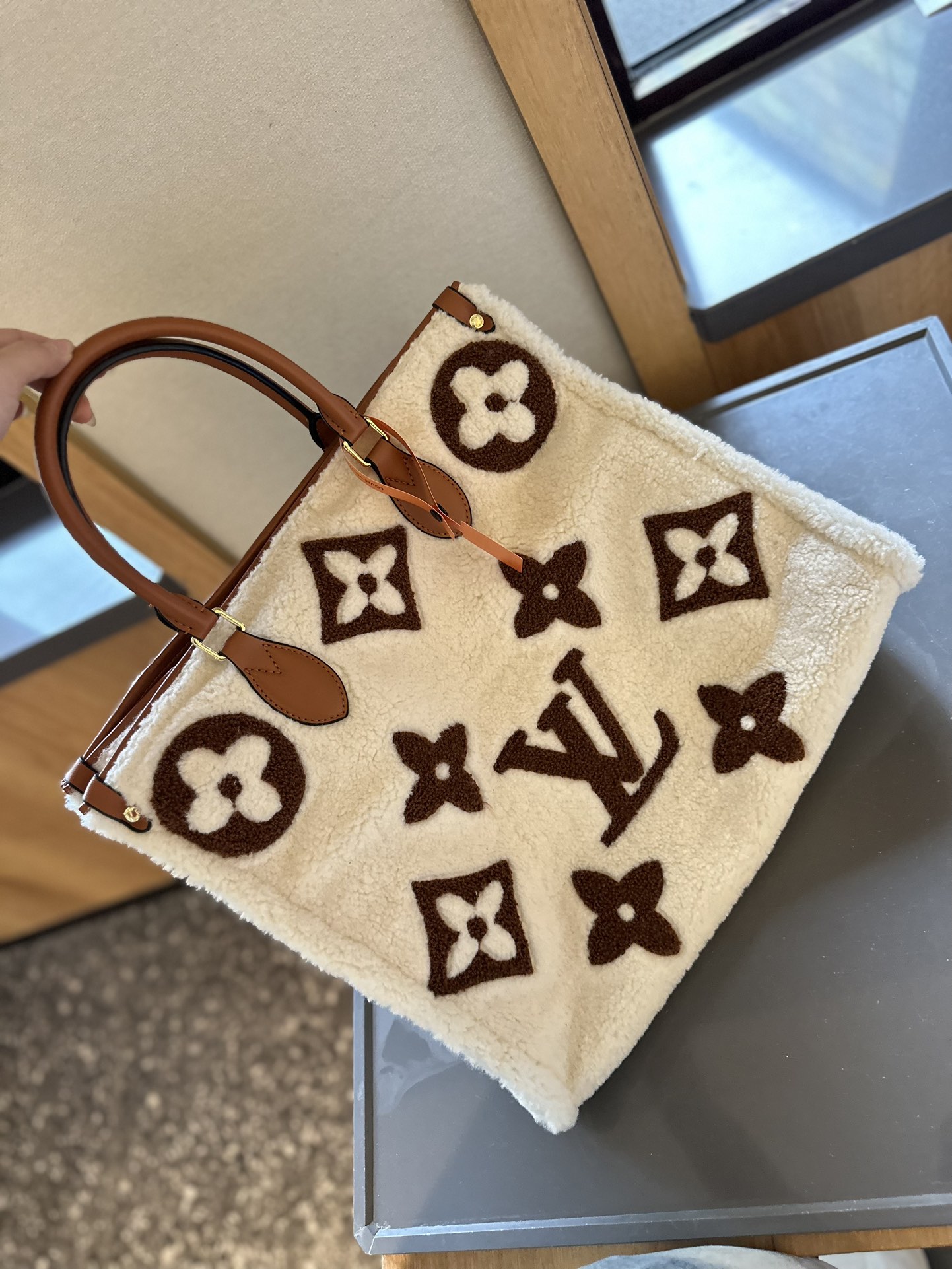 LV Teddy bag - Image 2