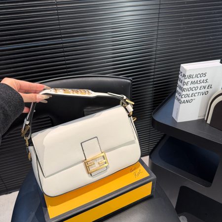 Fendi Baguette Bag - Image 3