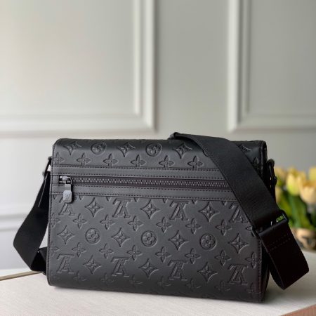 LV Sprinter Mens Shoulder Bag - Image 2