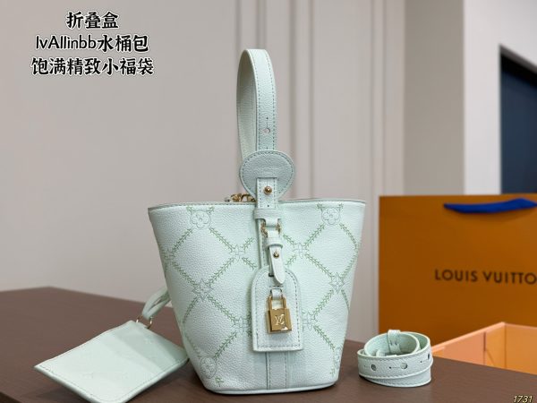 LV 25 Allinbb Bucket Bag