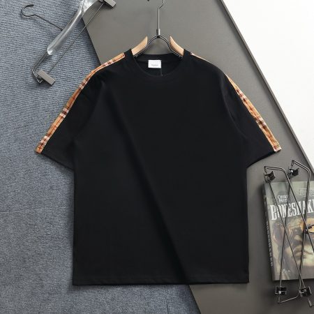 Burberry T-Shirt - Image 2