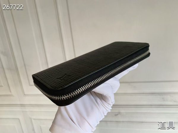 LV Zipper Wallet