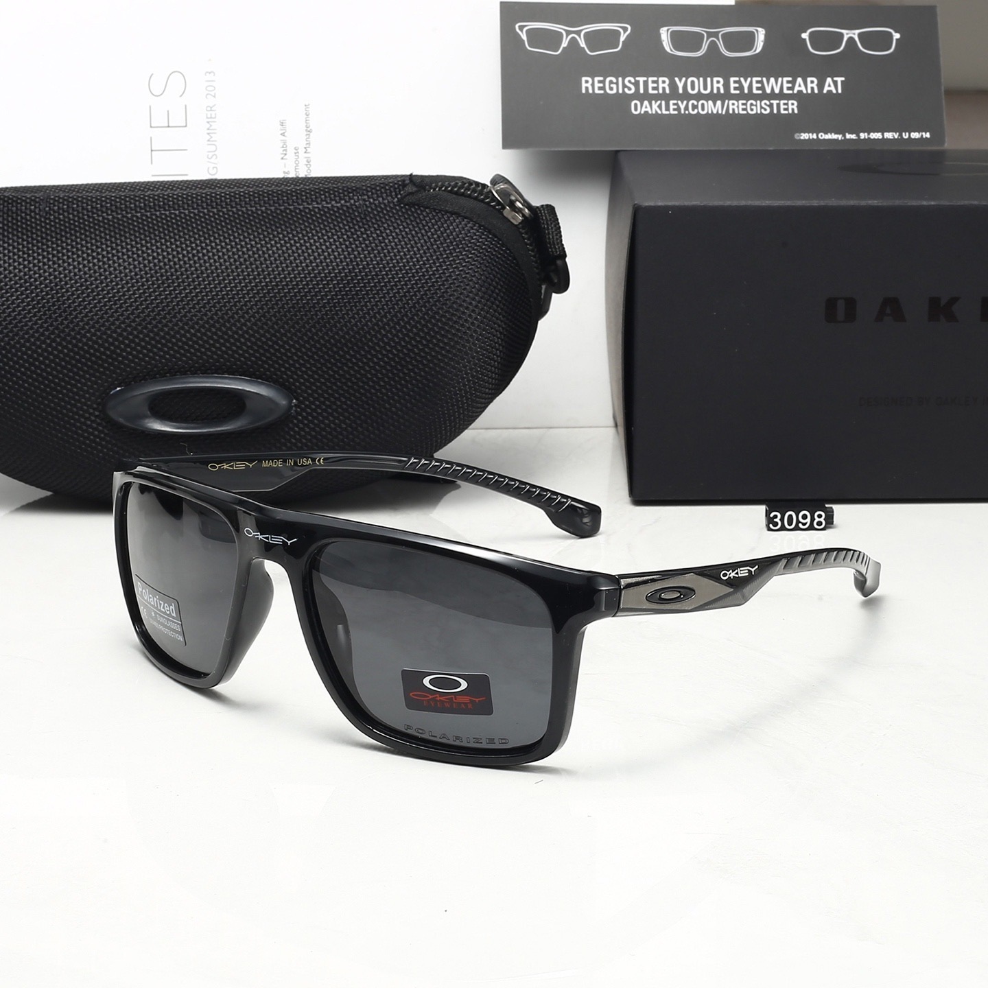 Oakley Fashionable Sunglasses - Image 7