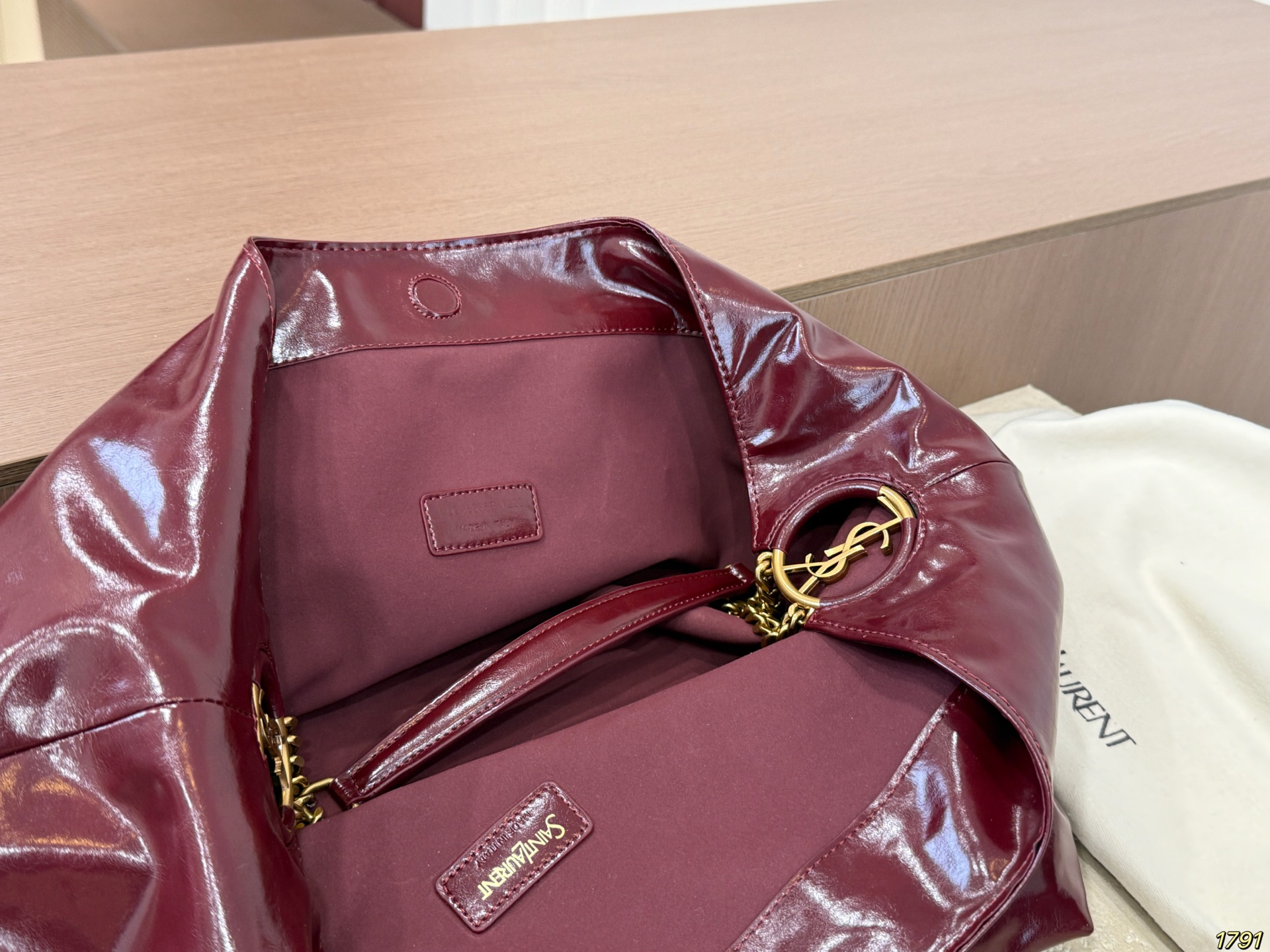 YSL Chain Shoulder Bag - Image 10