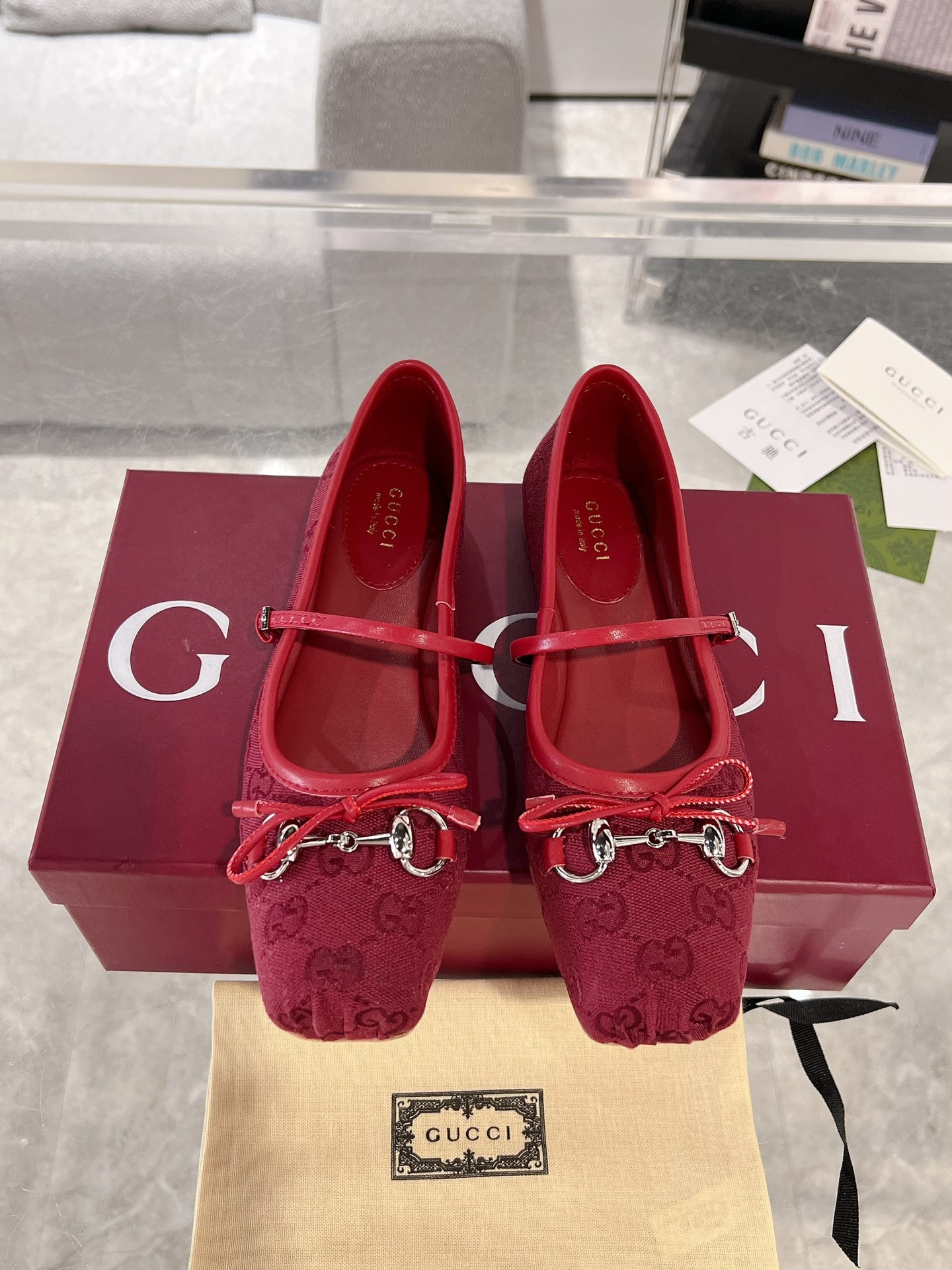 Gucci Ballet shoes with a bow and square toe - Image 1