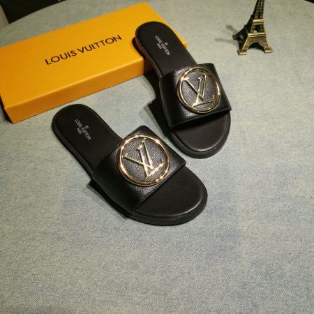 LV's New Summer Slippers - Image 4