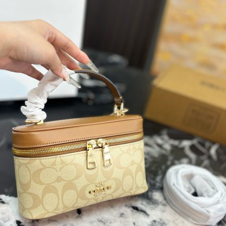 Coach Rainer Box Bag - Image 2