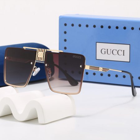 Gucci Fashionable Sunglasses - Image 5