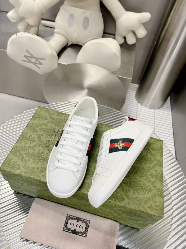 Gucci Ace Sneaker White Leather With Bee
