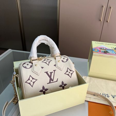 LV Speedy 20 Handbag - Image 4
