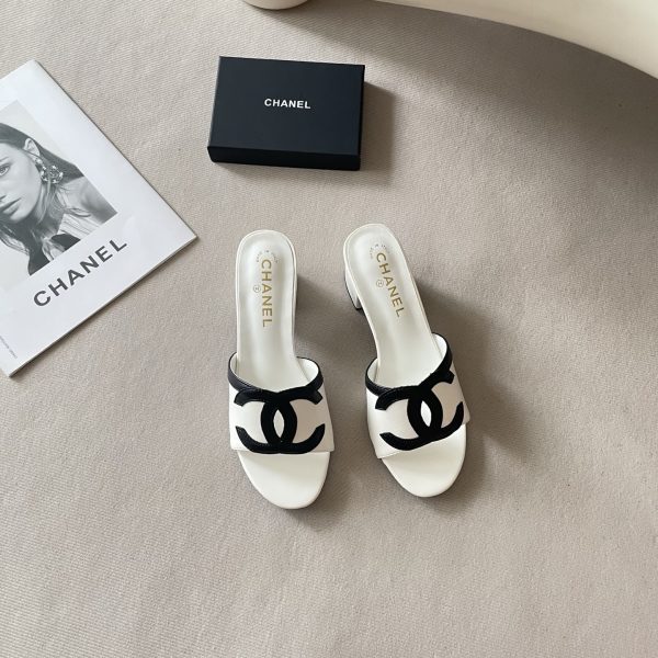 Chanel 26P Double C Two-Tone Kitten Heel Slippers