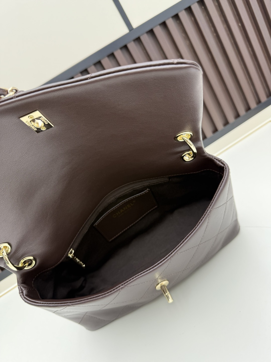 Chanel Large Flap Bag - Image 6