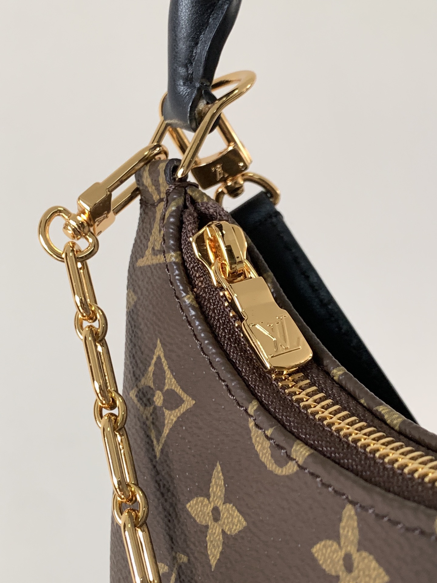 LV Catchy PM Monogram - Image 7
