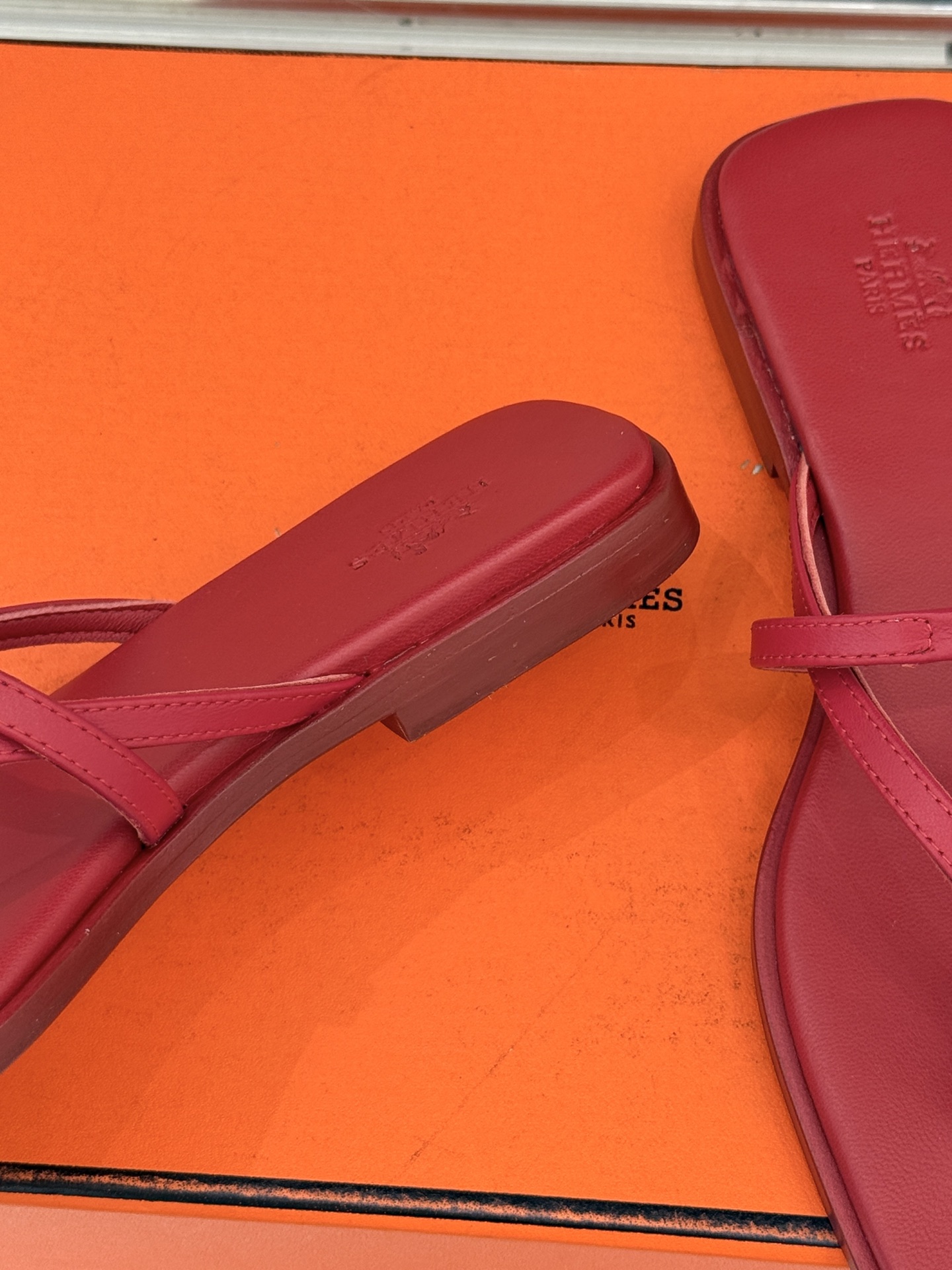 Hermès Kelly Buckle Flip-Flops - Image 11