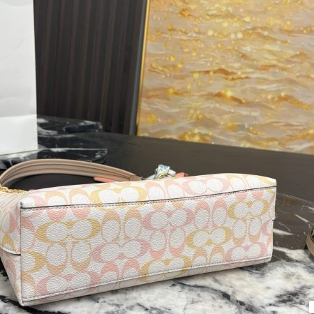 Coach Underarm Bag - Image 7