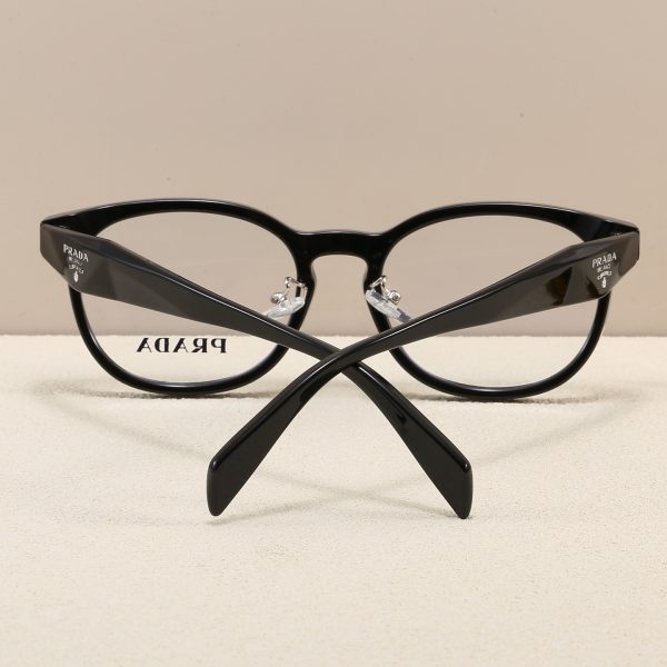 Prada Fashionable Sunglasses