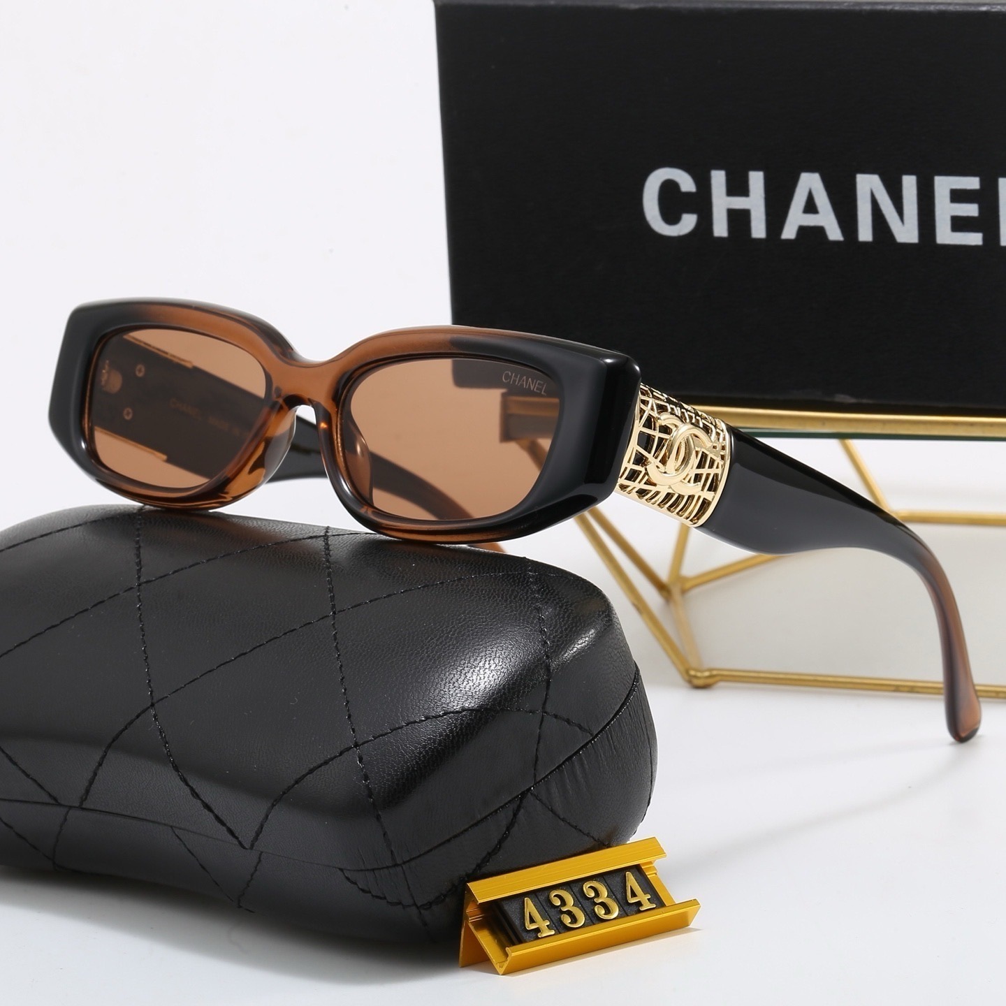 Chanel Fashionable Sunglasses - Image 7