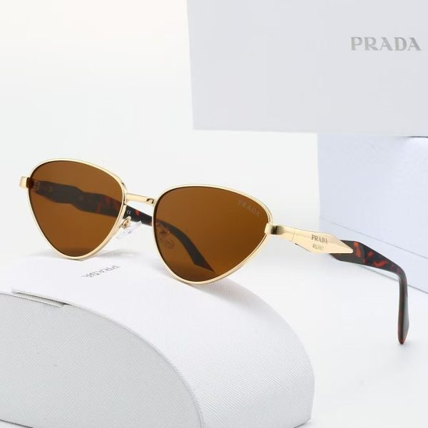 Prada Fashionable Sunglasses
