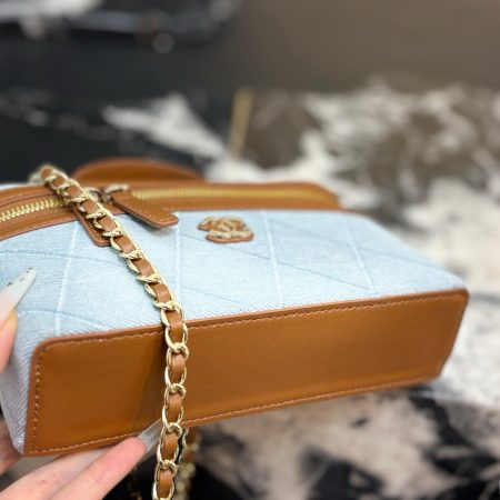 Chanel Resort Collection Denim Lunchbox Bag - Image 6