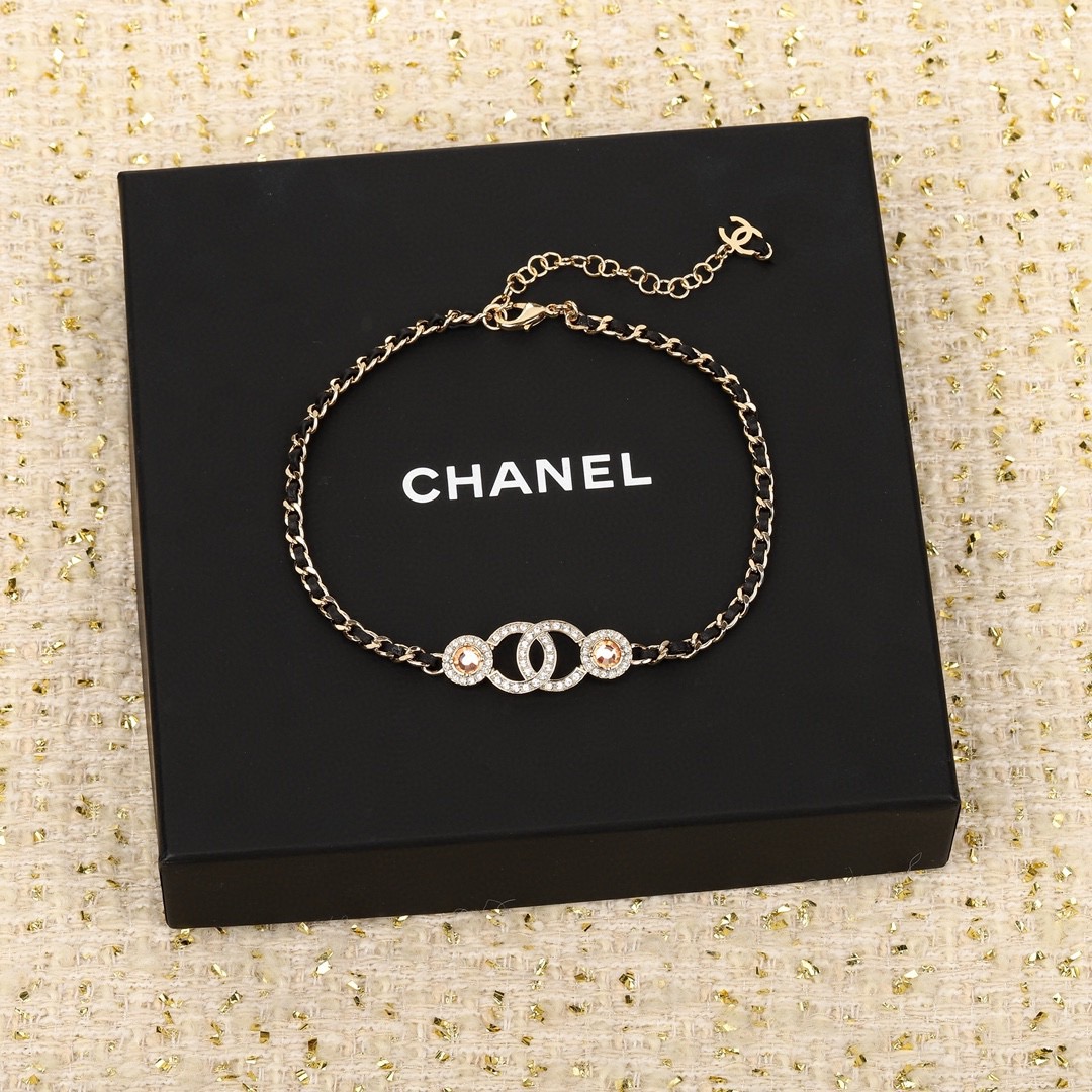 Chanel Wear Leather Chain Choker Double C Necklace] - Image 1
