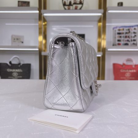 Chanel Quilted Silver Flap Bag - Image 4