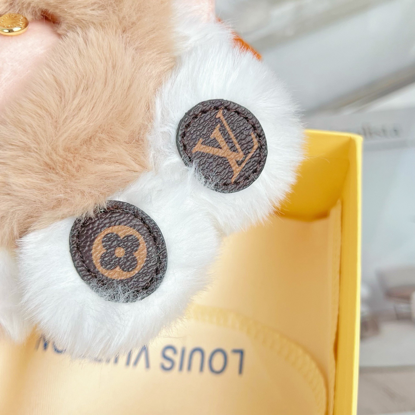 LV Vivienne Bag Chain Keychain - Image 7