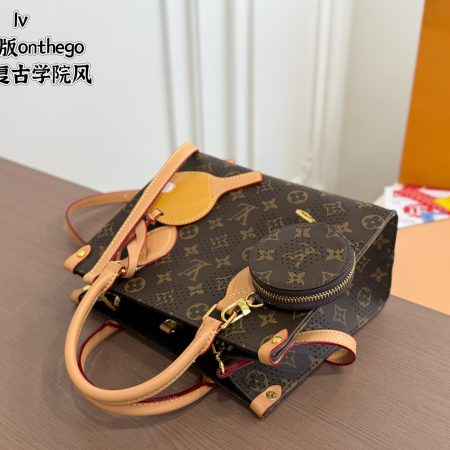 LV-Tote-Bag - Image 9