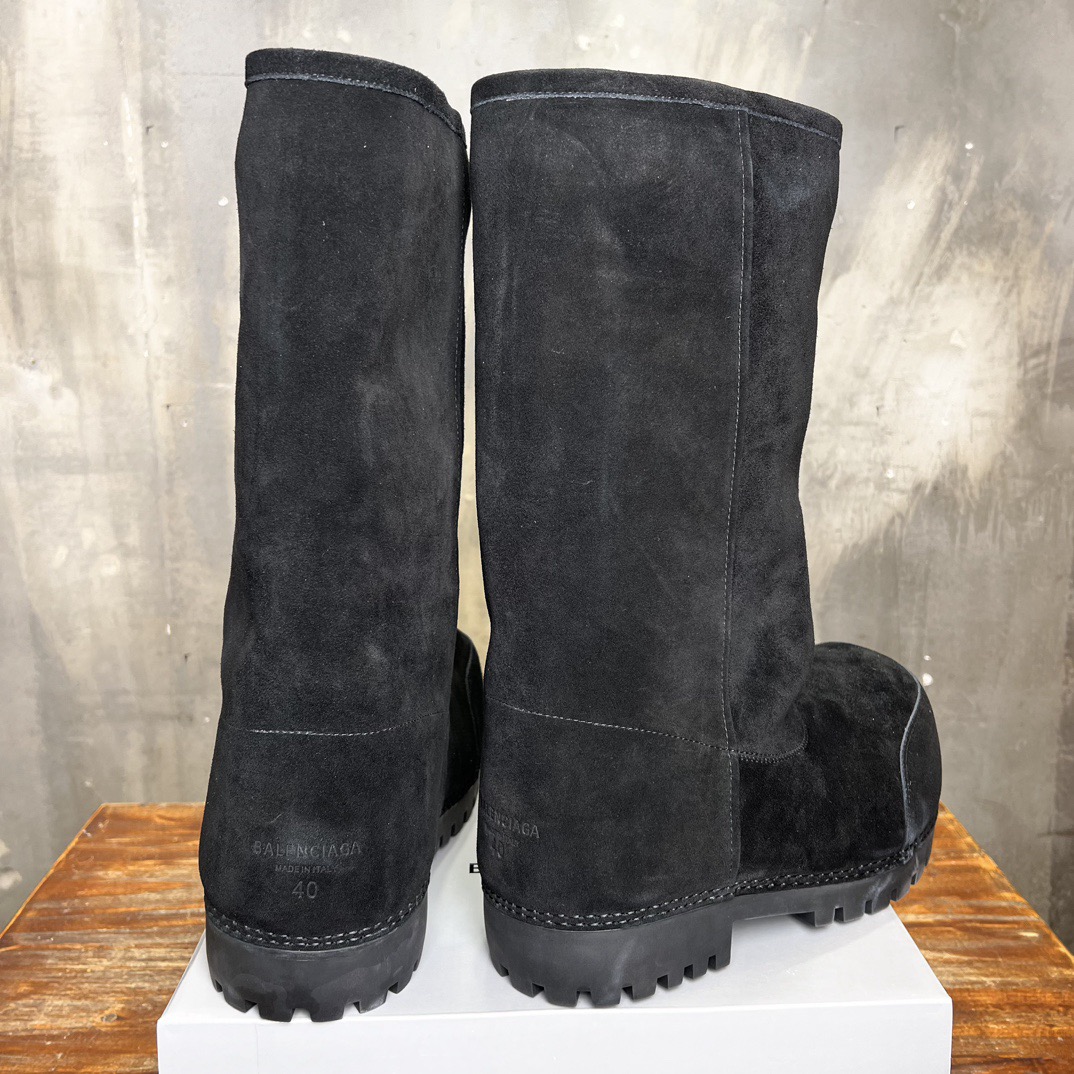 Balenciaga Skiwear Boots - Image 9