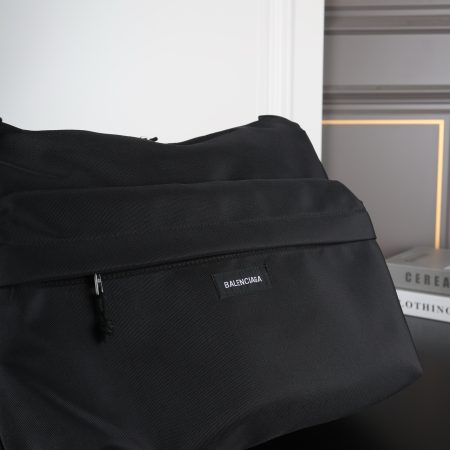 Balenciaga Explorer Multipocket Weekender Medium Bag - Image 4