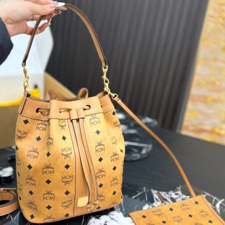 MCM Large Dessau Drawstring Bag - Image 8