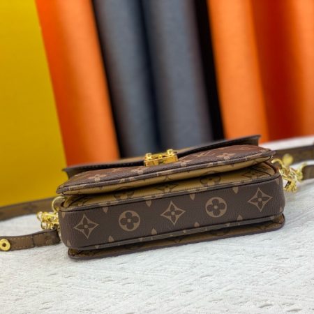 LV Monogramme Pochette Métiss East West Bag - Image 5